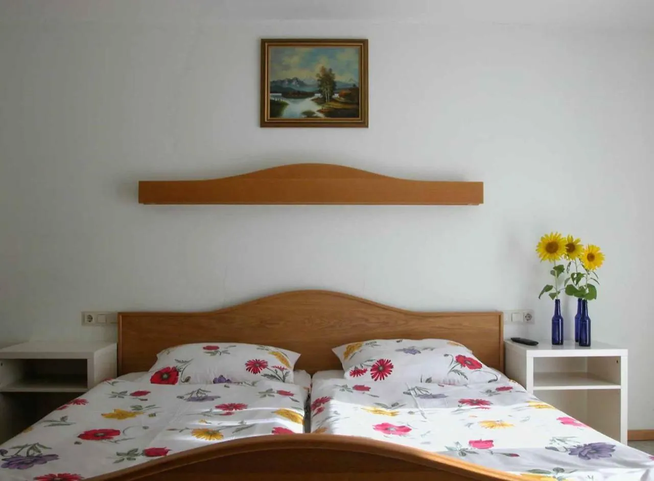 Guest house Pension Holzapfel Essing